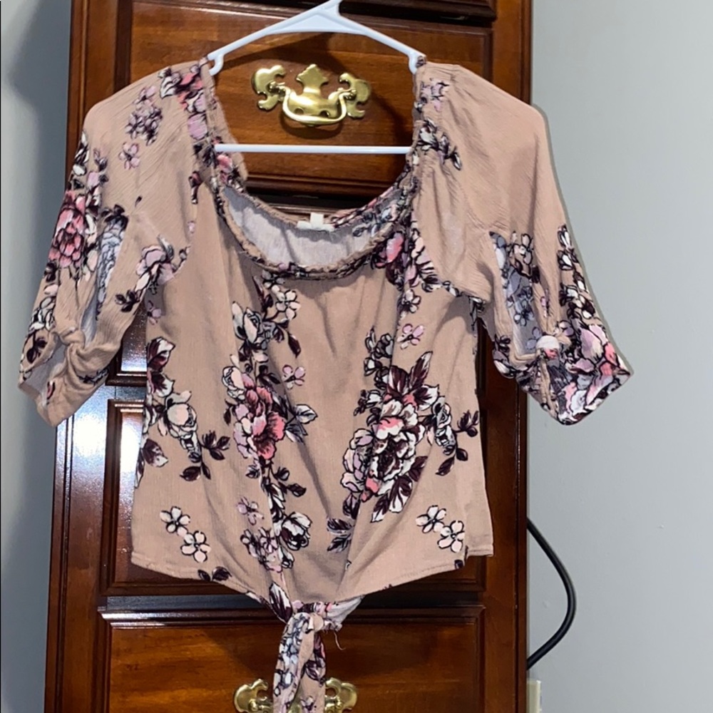 Off the shoulder floral crop top